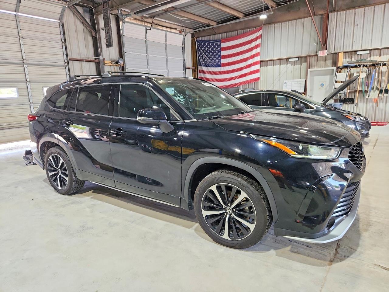 2022 TOYOTA HIGHLANDER