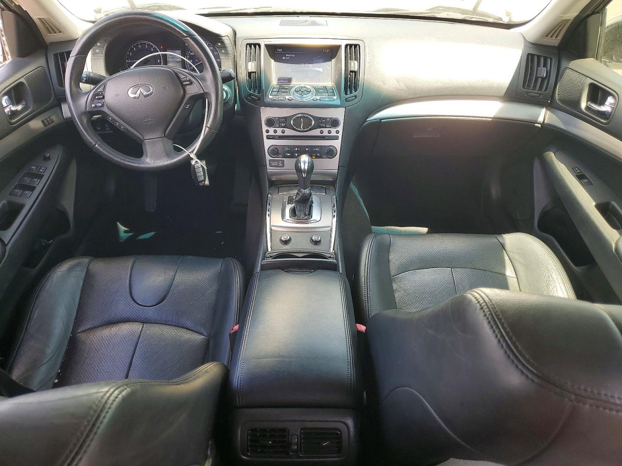 2013 INFINITI G37