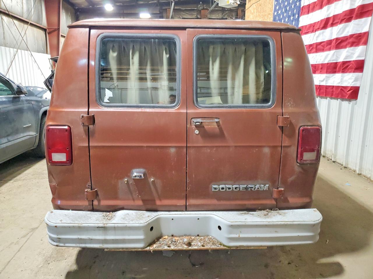 1983 DODGE B SERIES