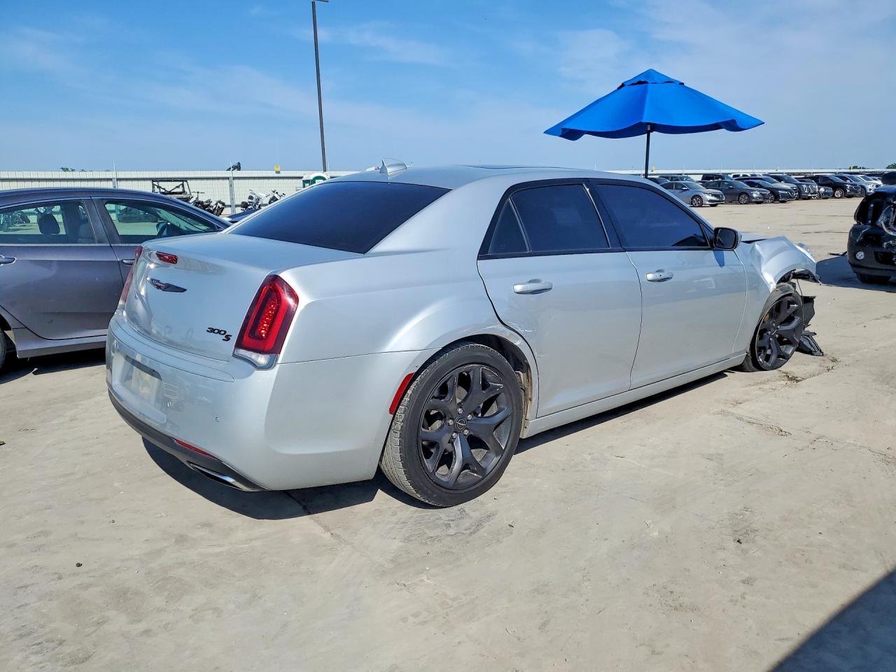 2022 CHRYSLER 300