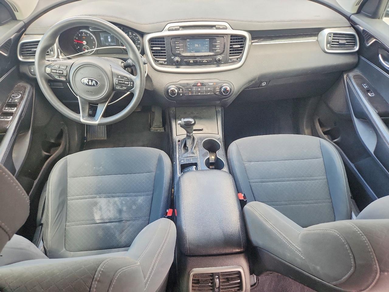 2017 KIA SORENTO