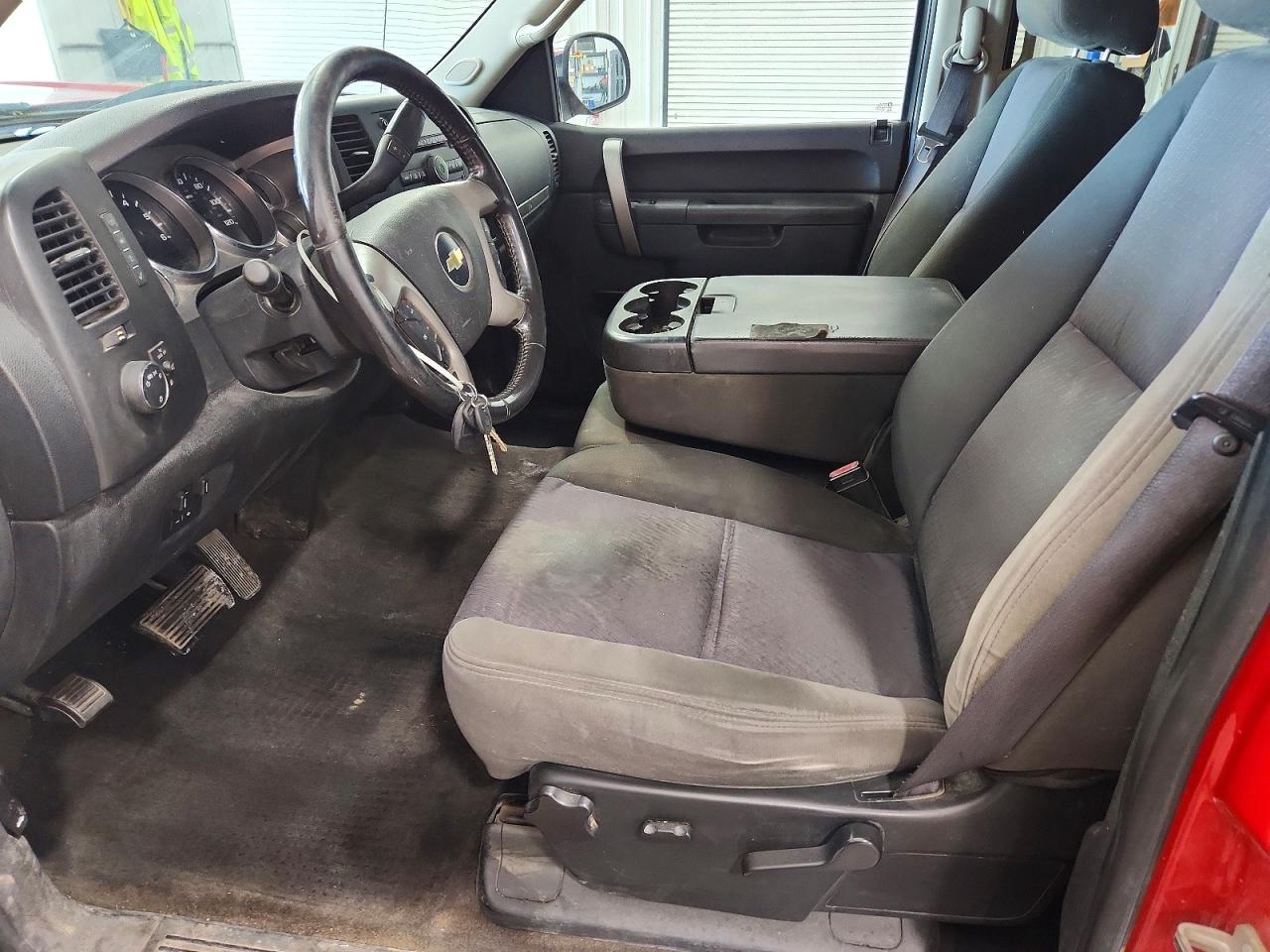 2011 CHEVROLET SILVERADO