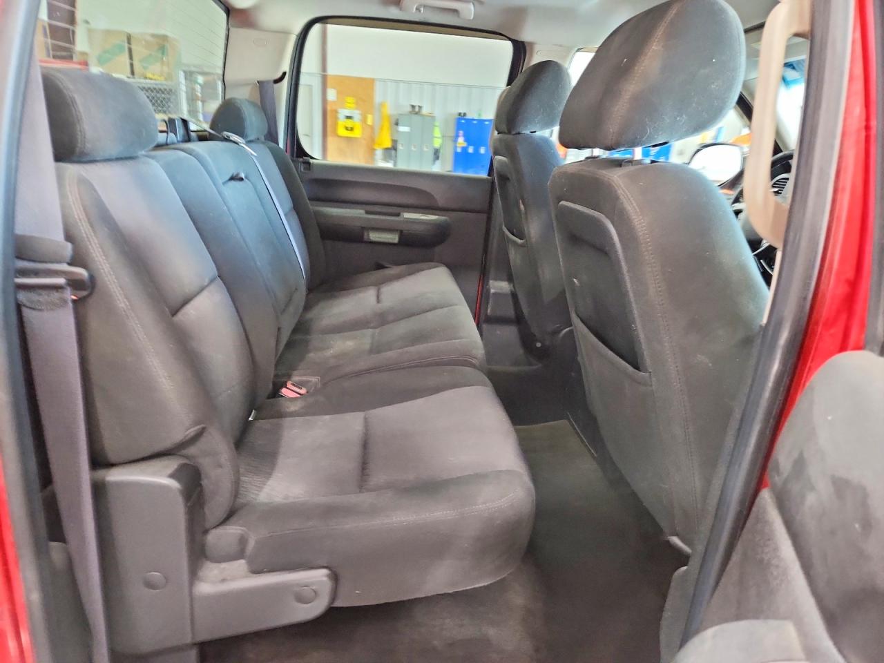 2011 CHEVROLET SILVERADO