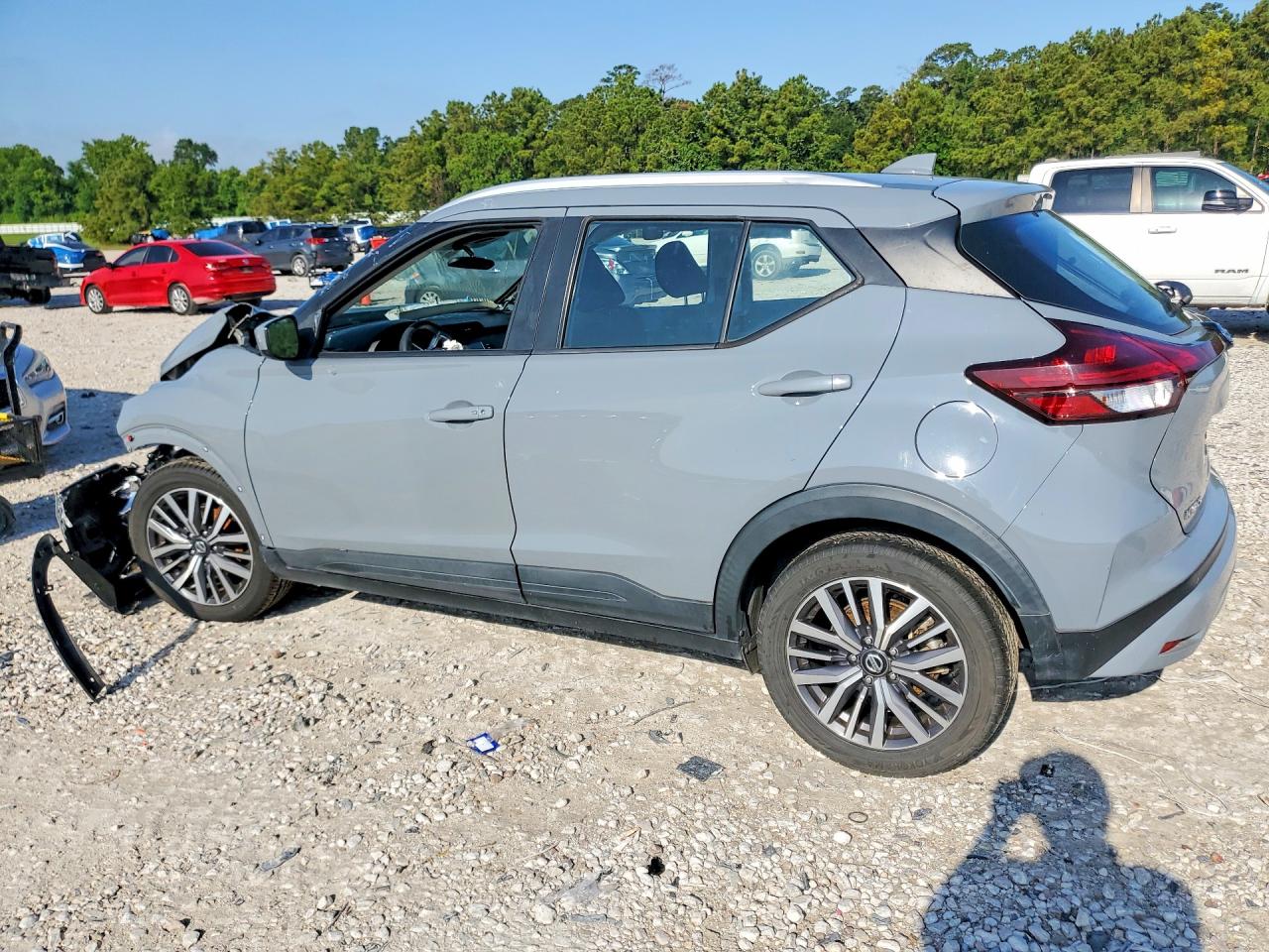 2021 NISSAN KICKS