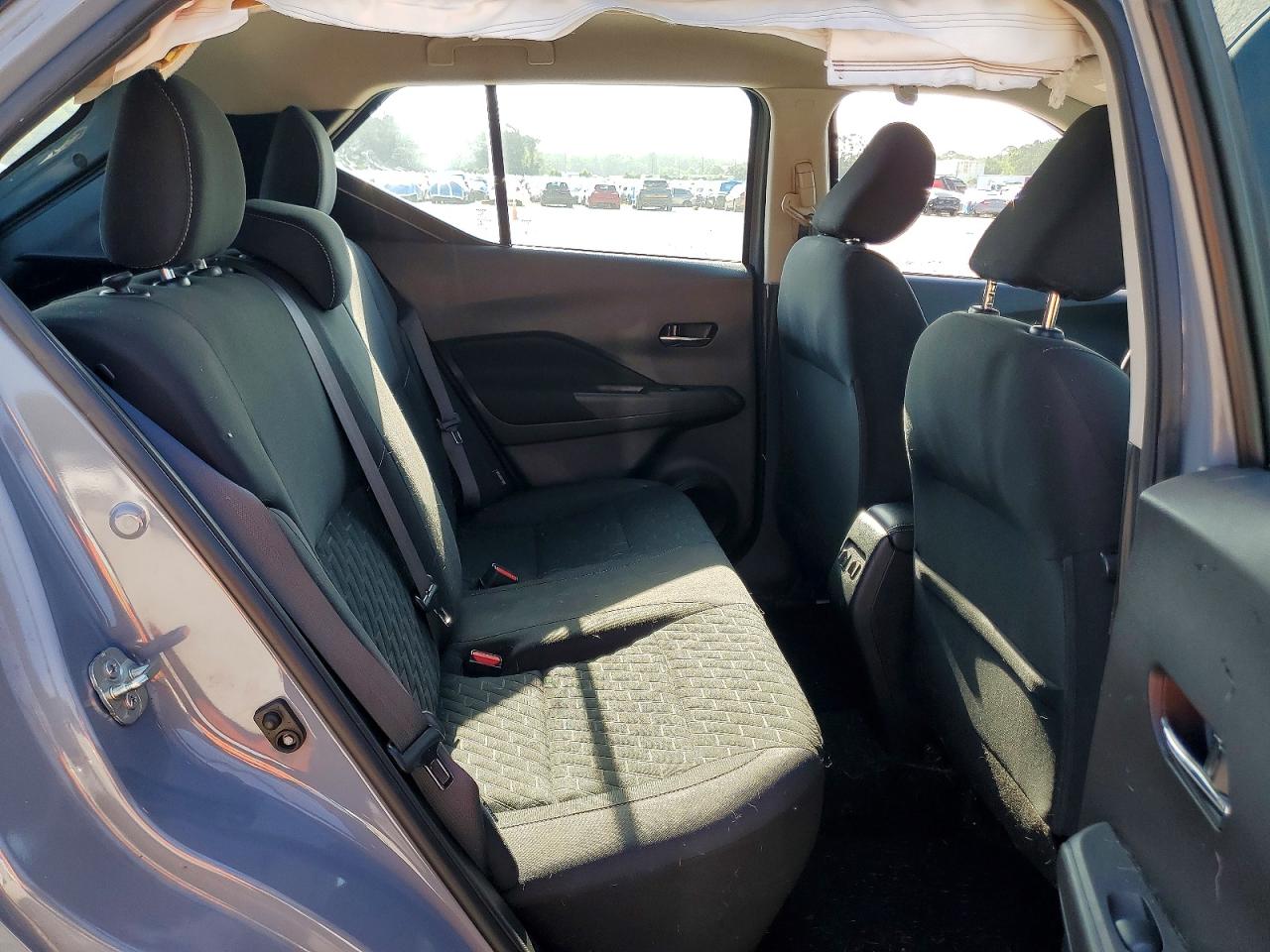 2021 NISSAN KICKS
