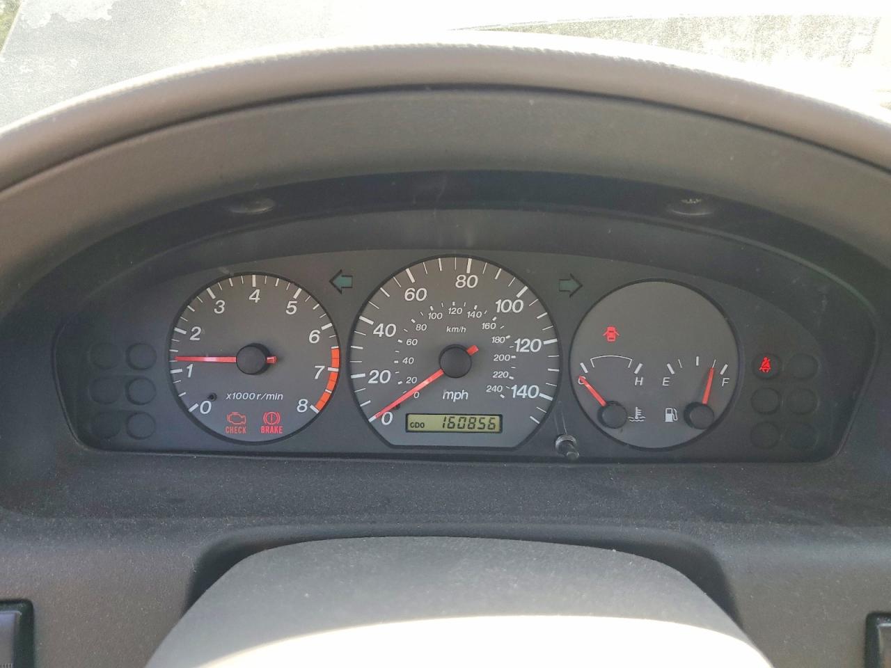 2001 MAZDA 626