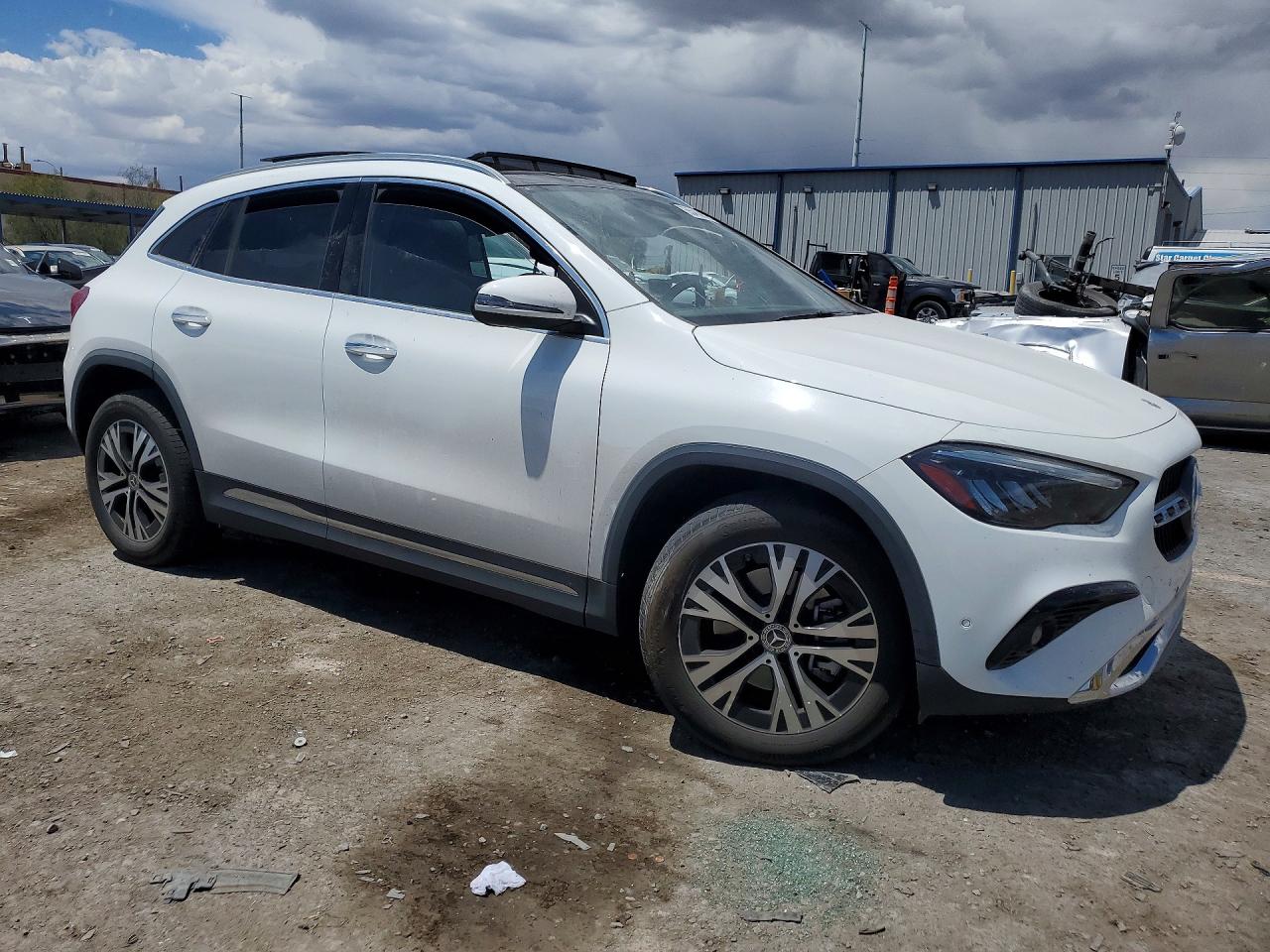 2024 MERCEDES-BENZ GLA-CLASS