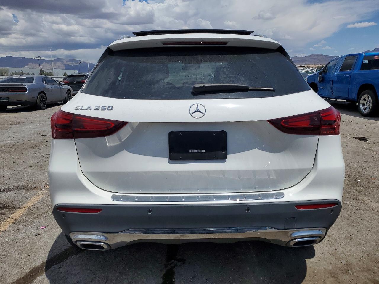 2024 MERCEDES-BENZ GLA-CLASS
