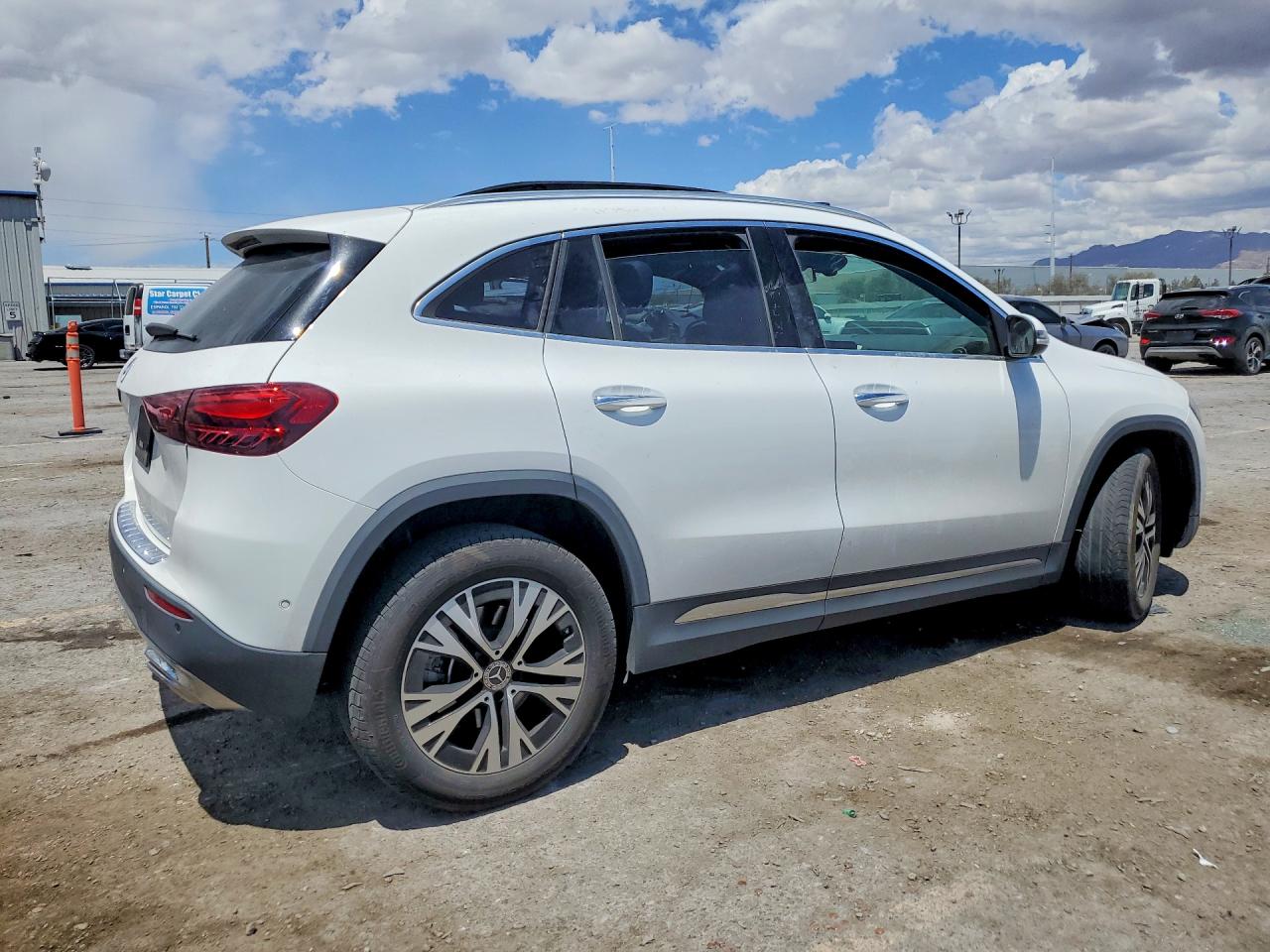 2024 MERCEDES-BENZ GLA-CLASS