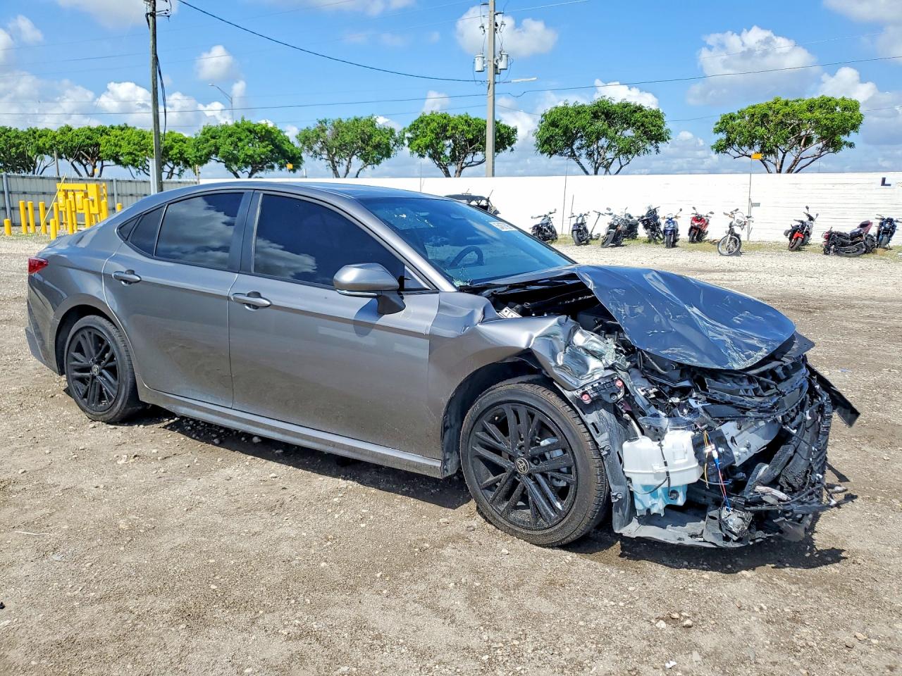 2025 TOYOTA CAMRY