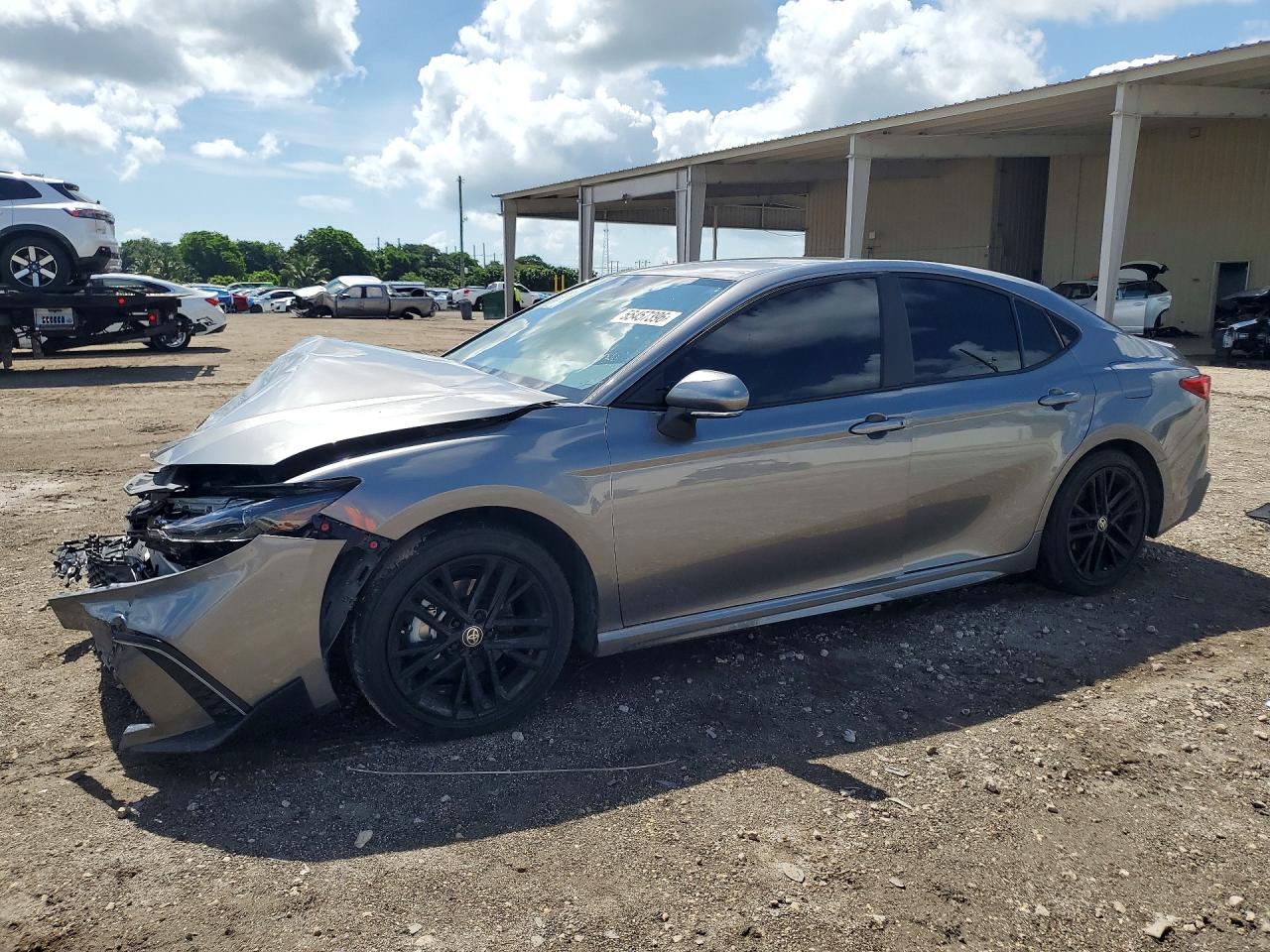 2025 TOYOTA CAMRY