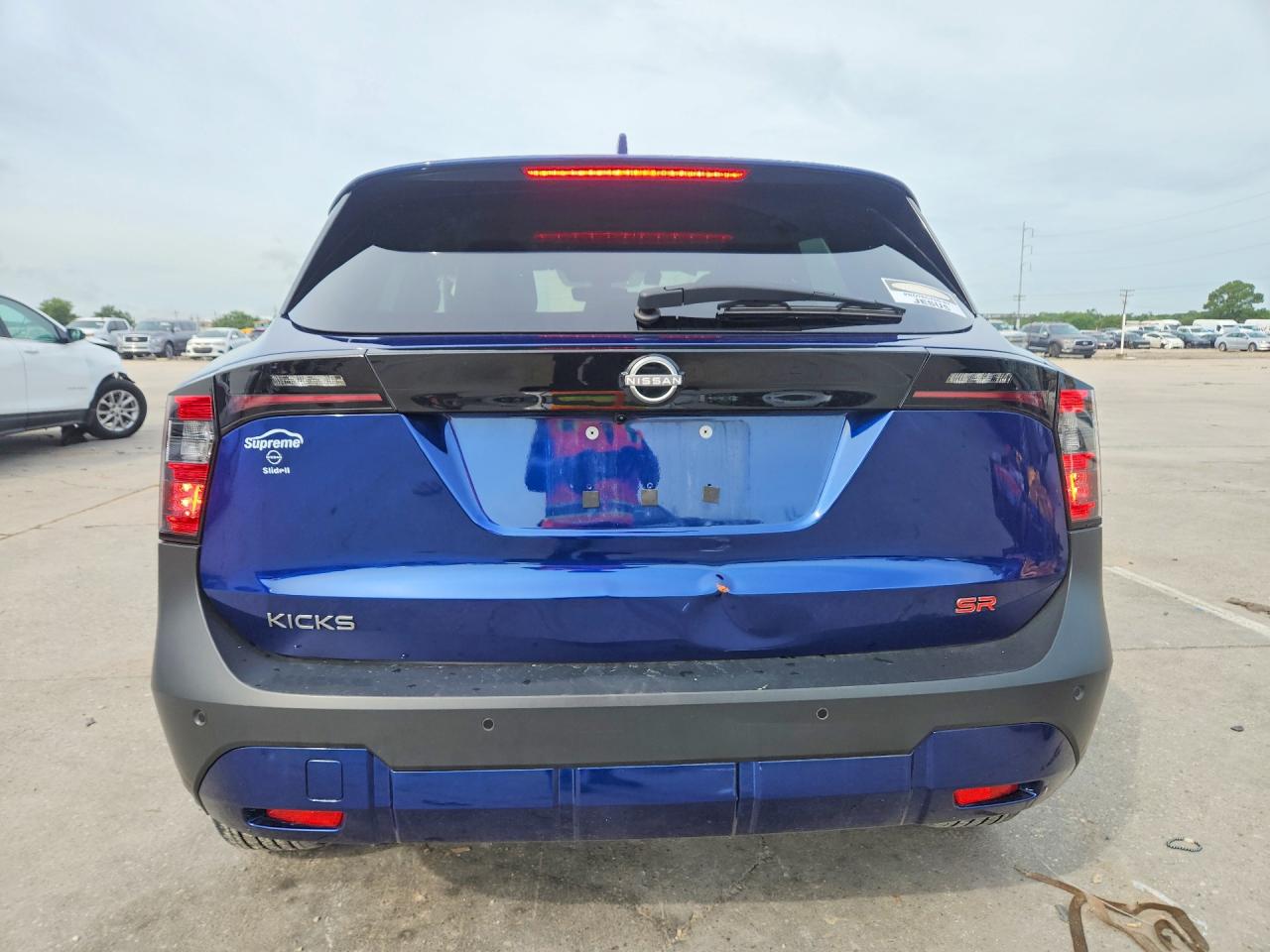 2025 NISSAN KICKS
