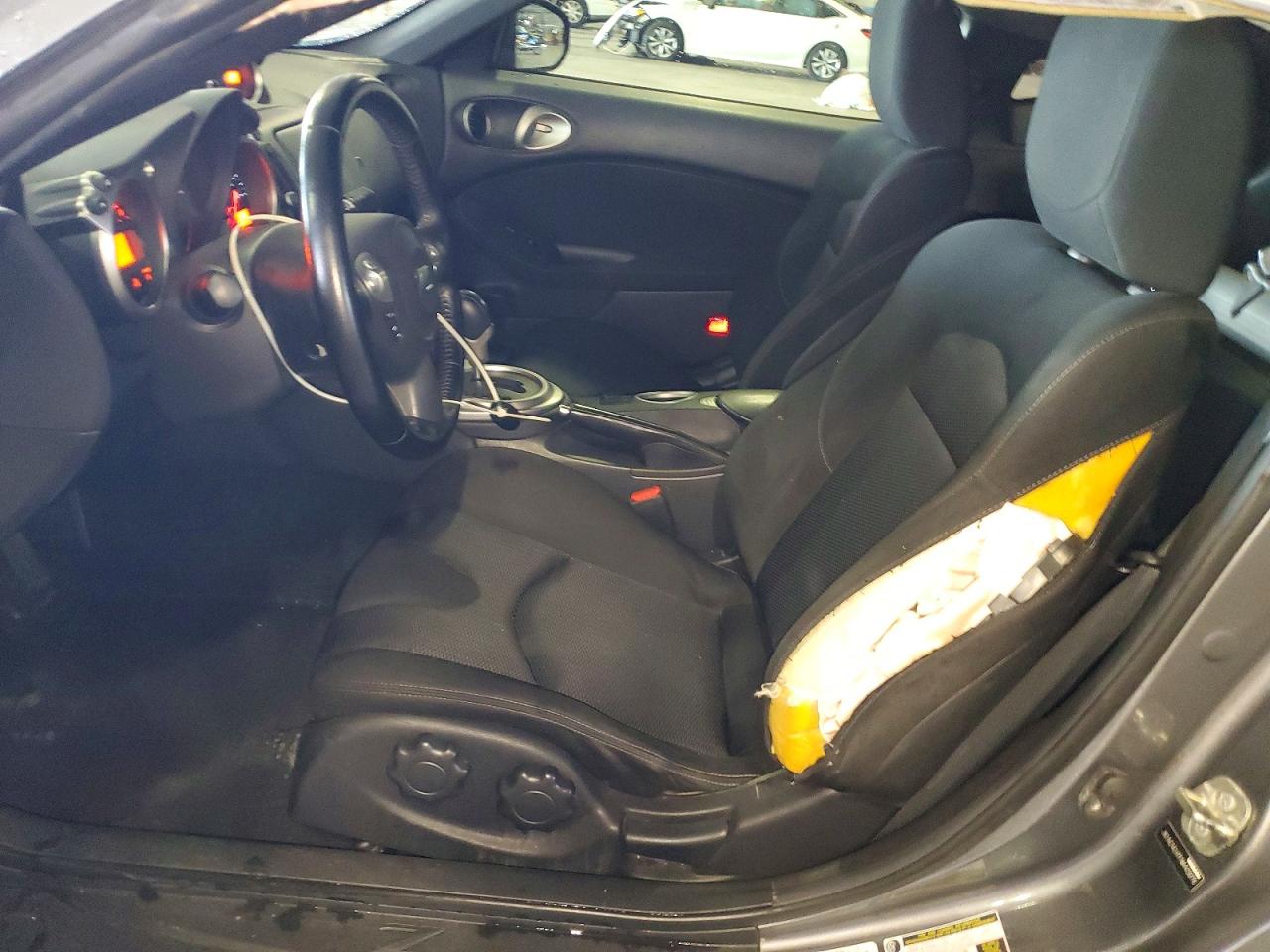 2015 NISSAN 370Z