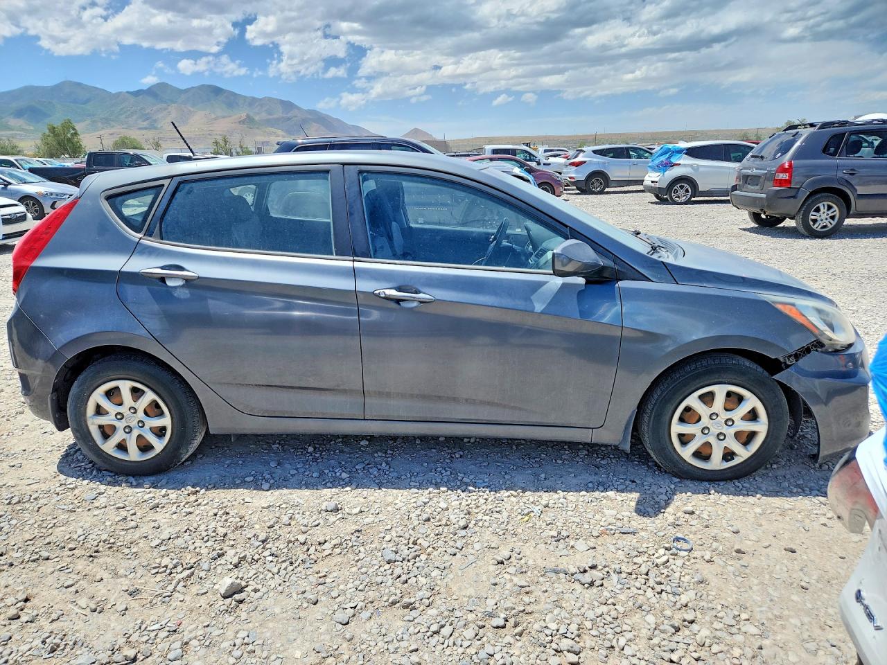 2012 HYUNDAI ACCENT