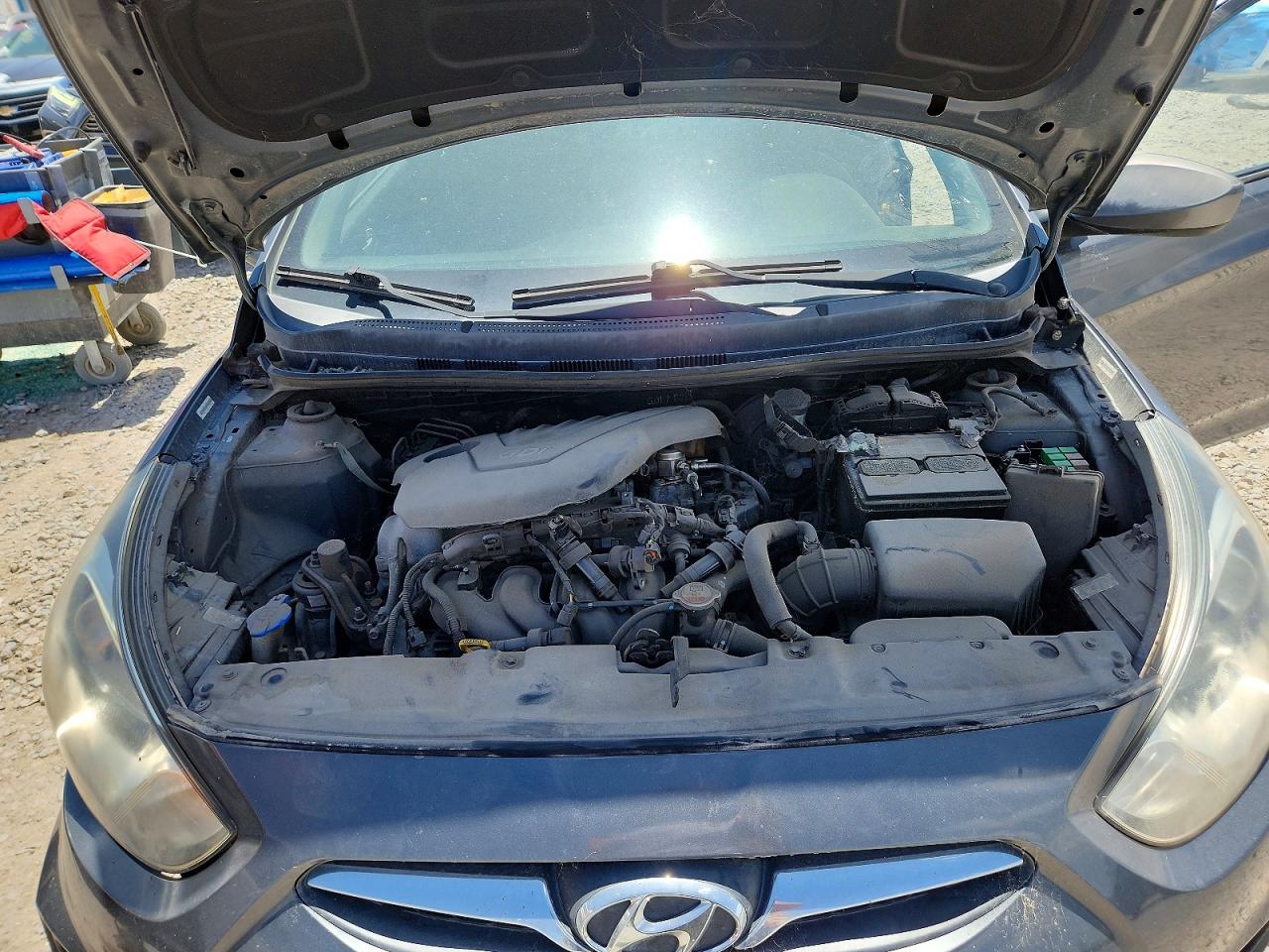 2012 HYUNDAI ACCENT