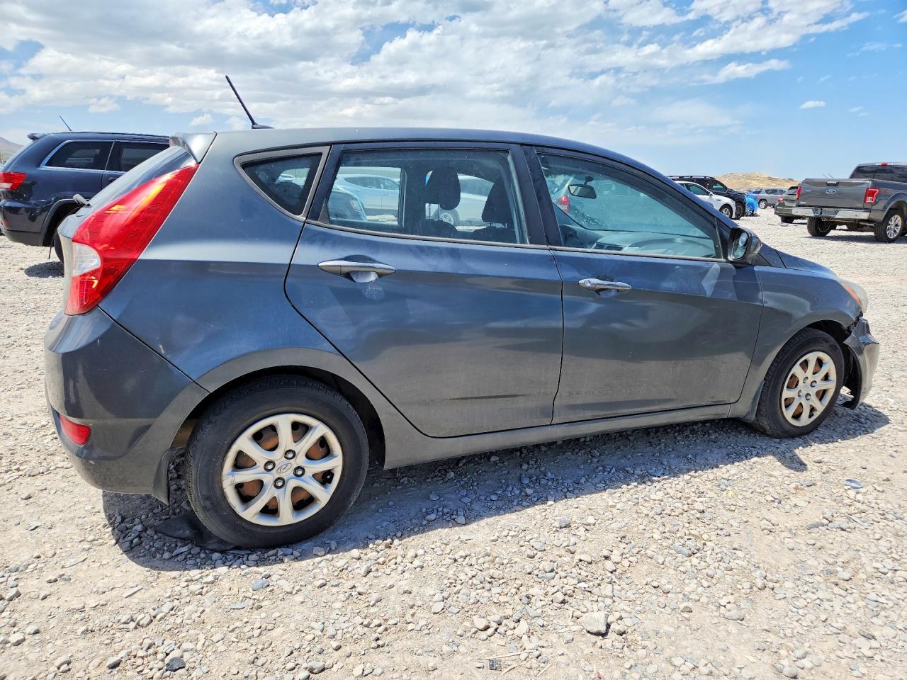 2012 HYUNDAI ACCENT
