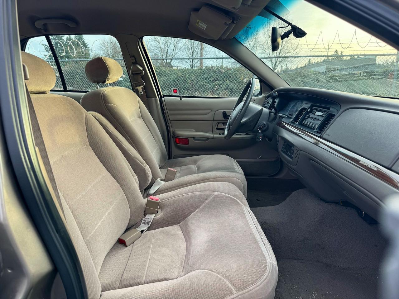2001 FORD CROWN VIC