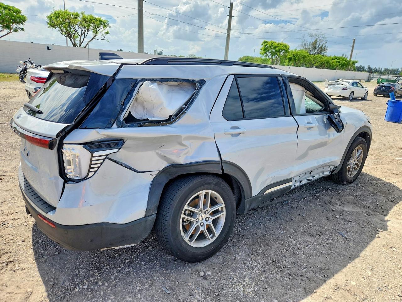 2025 FORD EXPLORER A