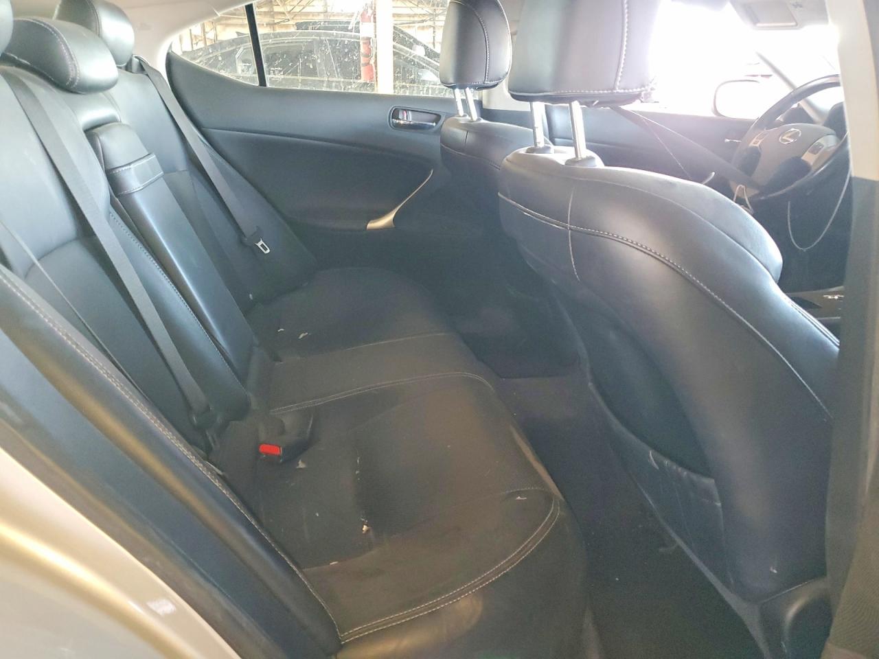 2013 LEXUS IS