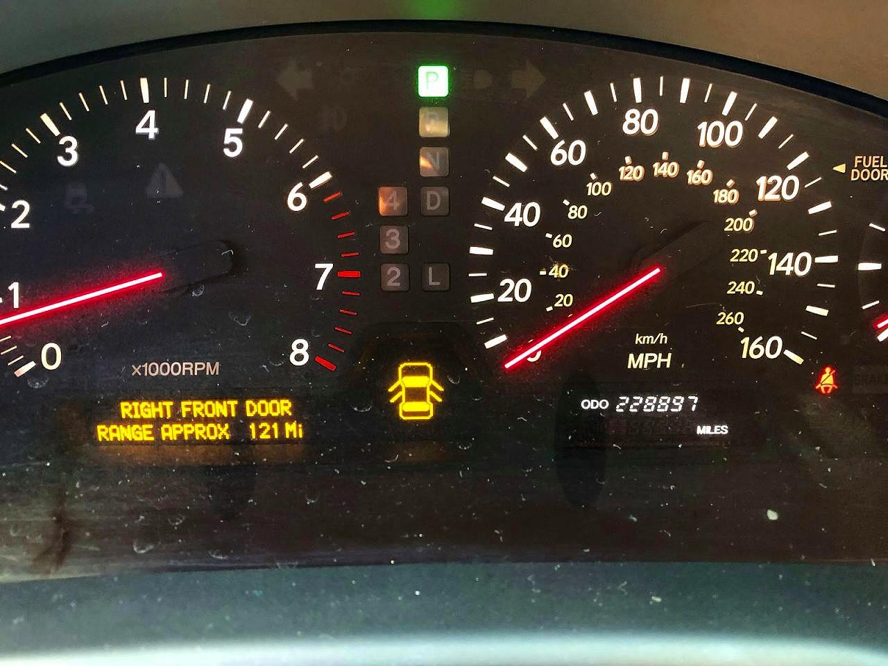 2001 LEXUS LS500