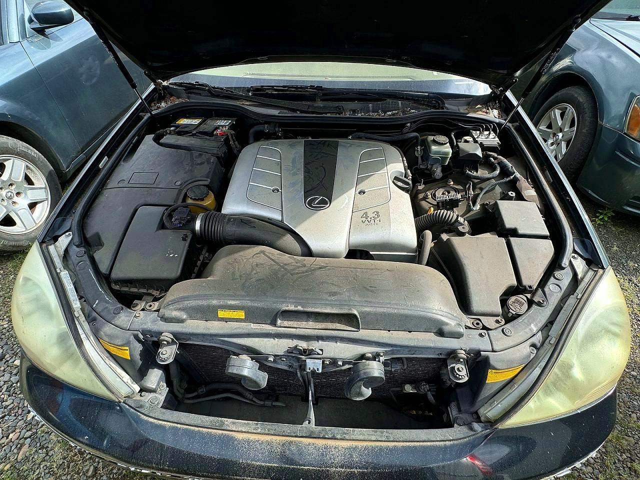 2001 LEXUS LS500