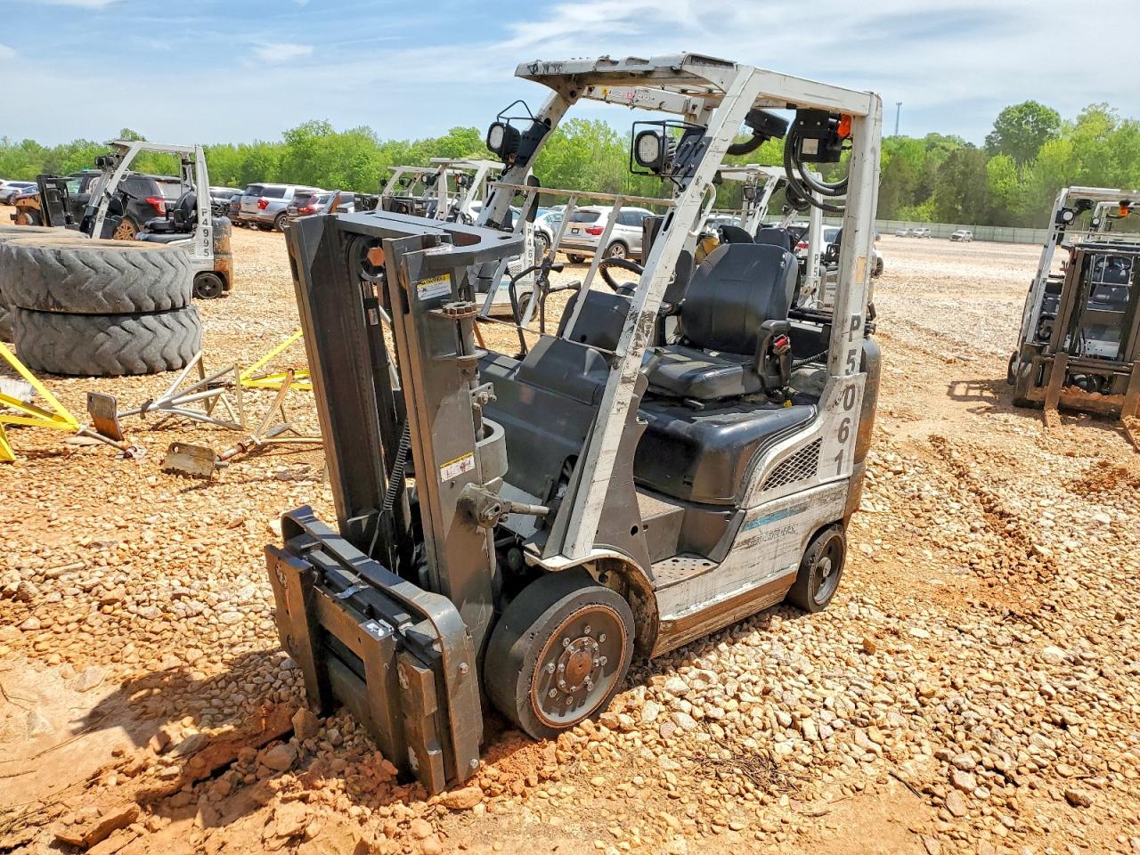 2017 UNICARIERS FORKLIFT