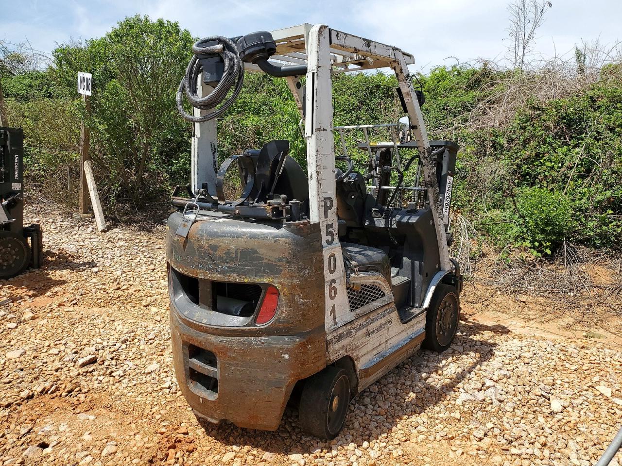 2017 UNICARIERS FORKLIFT
