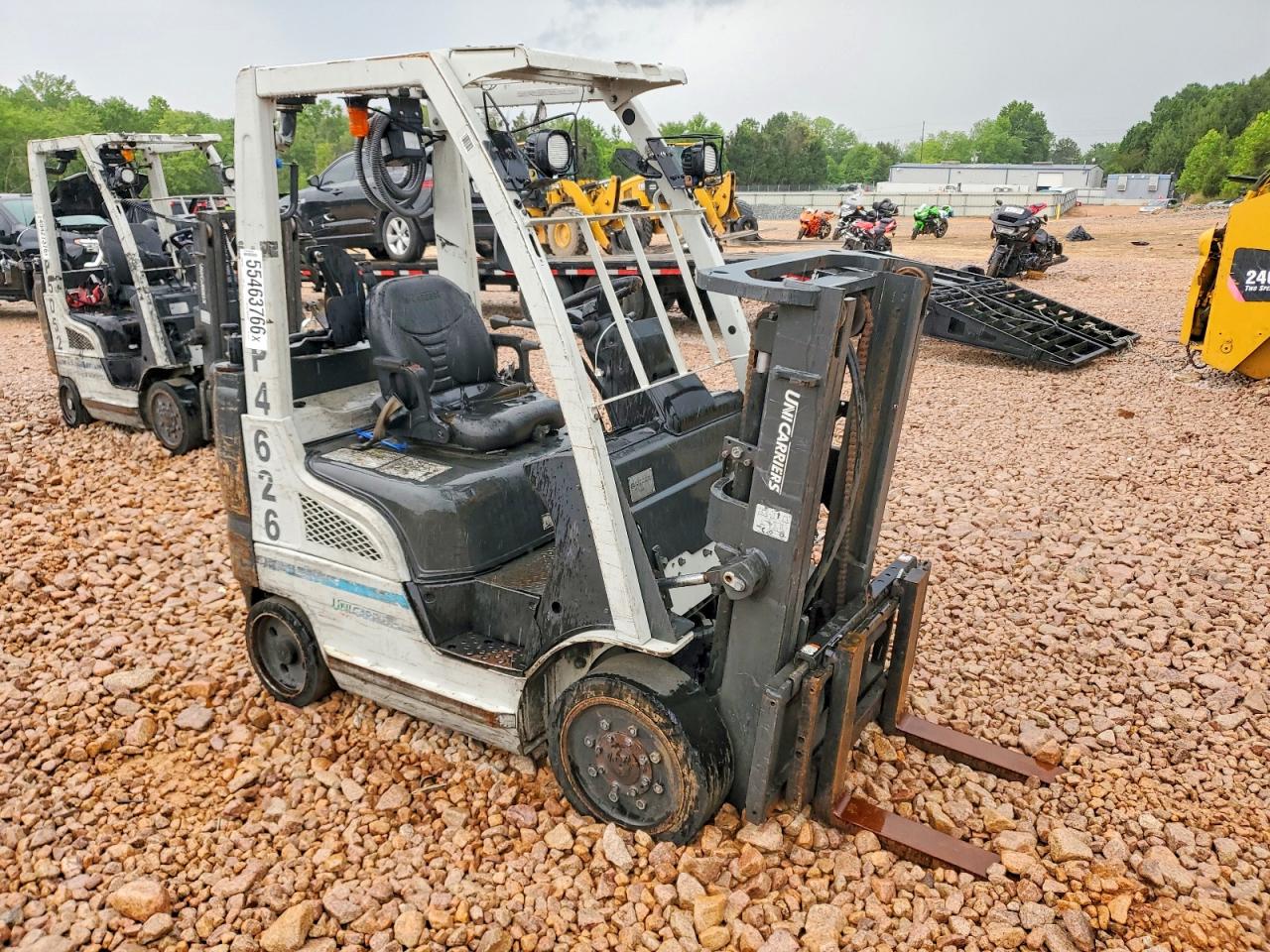 2016 UNICARIERS FORKLIFT
