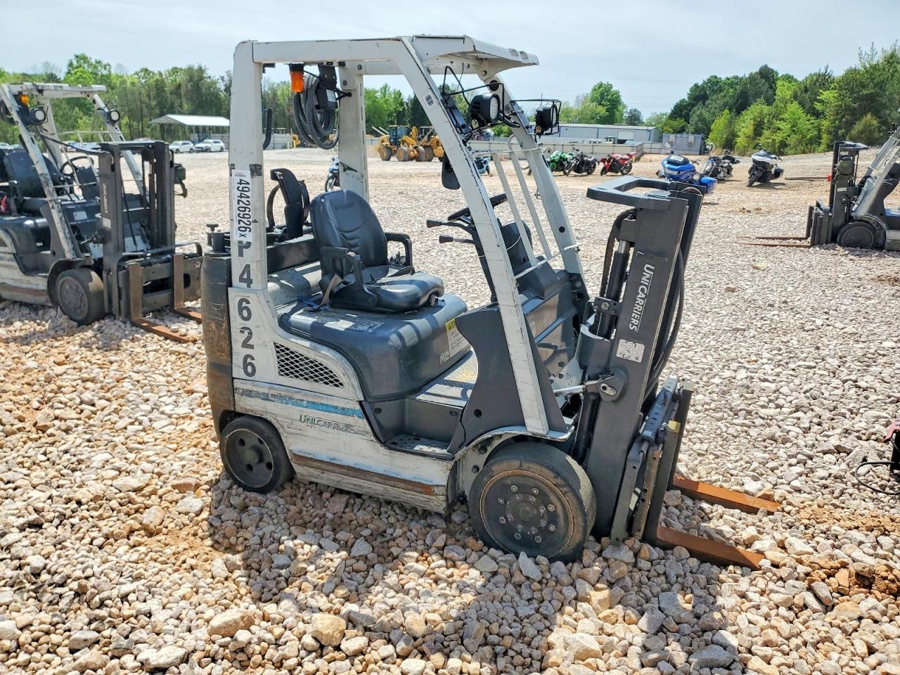2016 UNICARIERS FORKLIFT