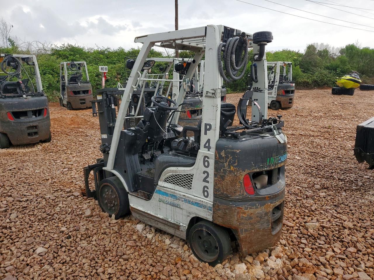 2016 UNICARIERS FORKLIFT