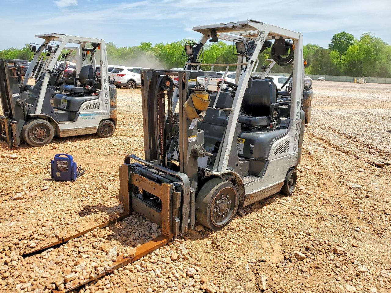 2017 UNICARIERS FORKLIFT