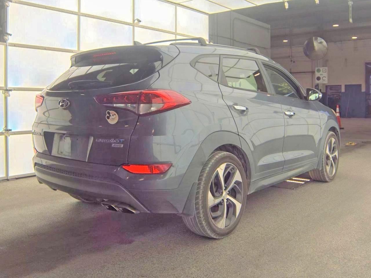 2016 HYUNDAI TUCSON