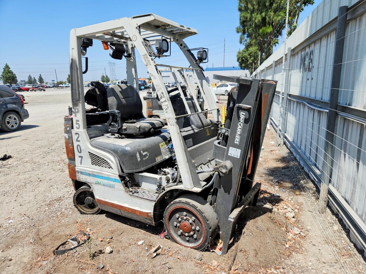 2017 UNICARIERS FORKLIFT