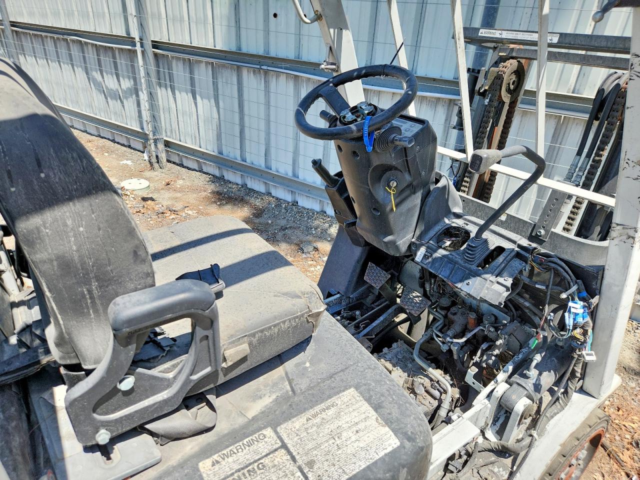 2017 UNICARIERS FORKLIFT