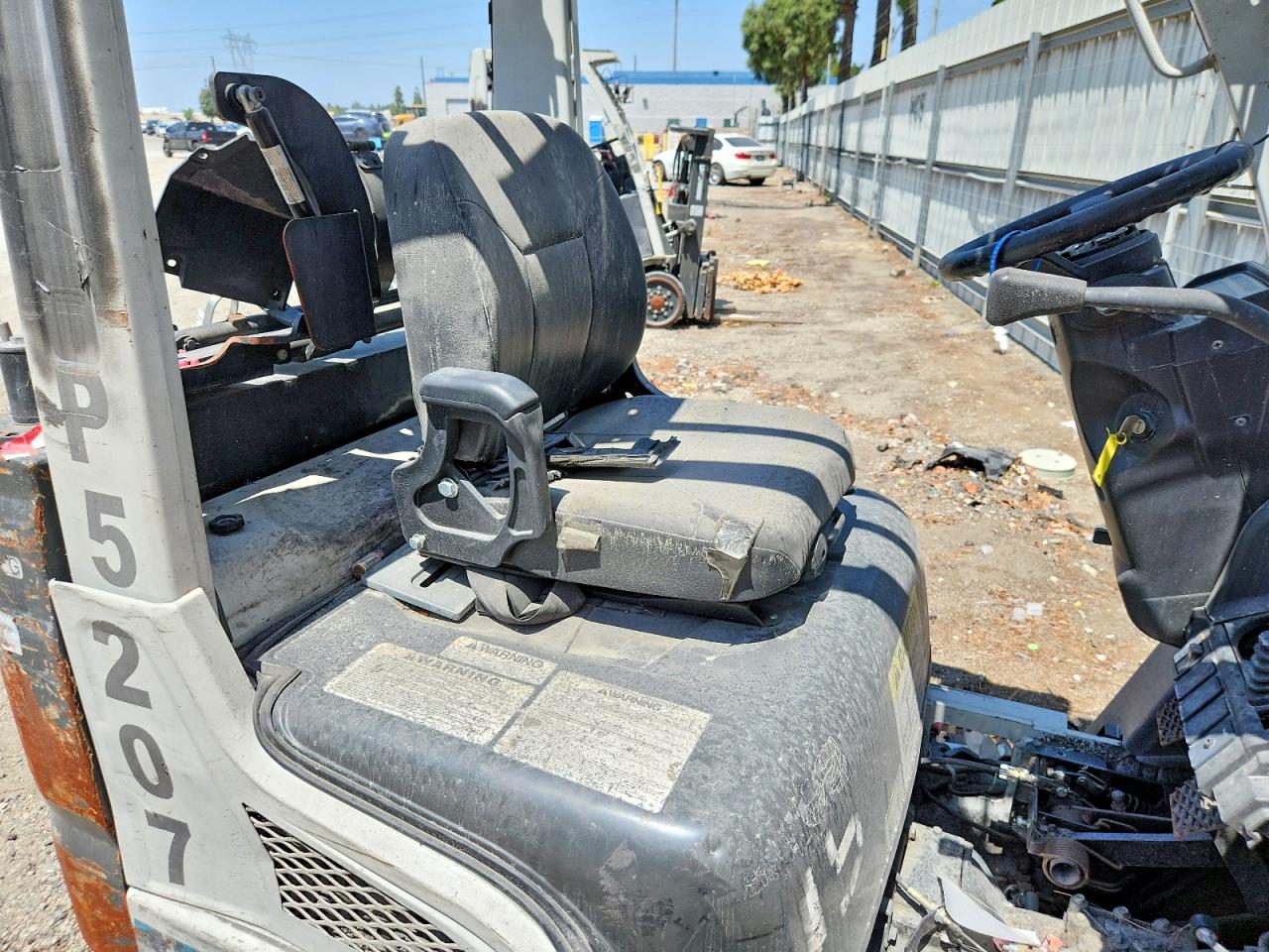 2017 UNICARIERS FORKLIFT