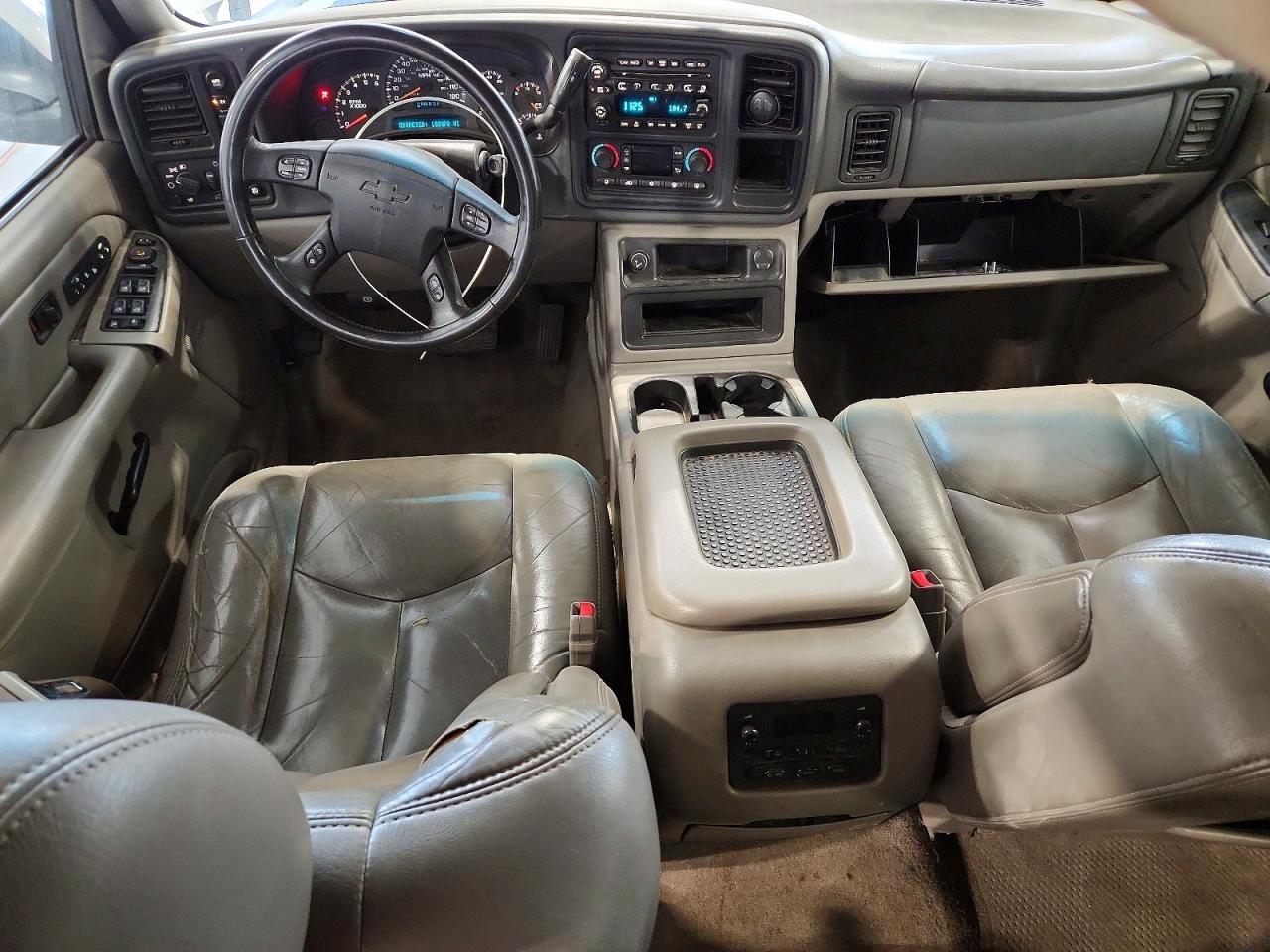 2004 CHEVROLET TAHOE