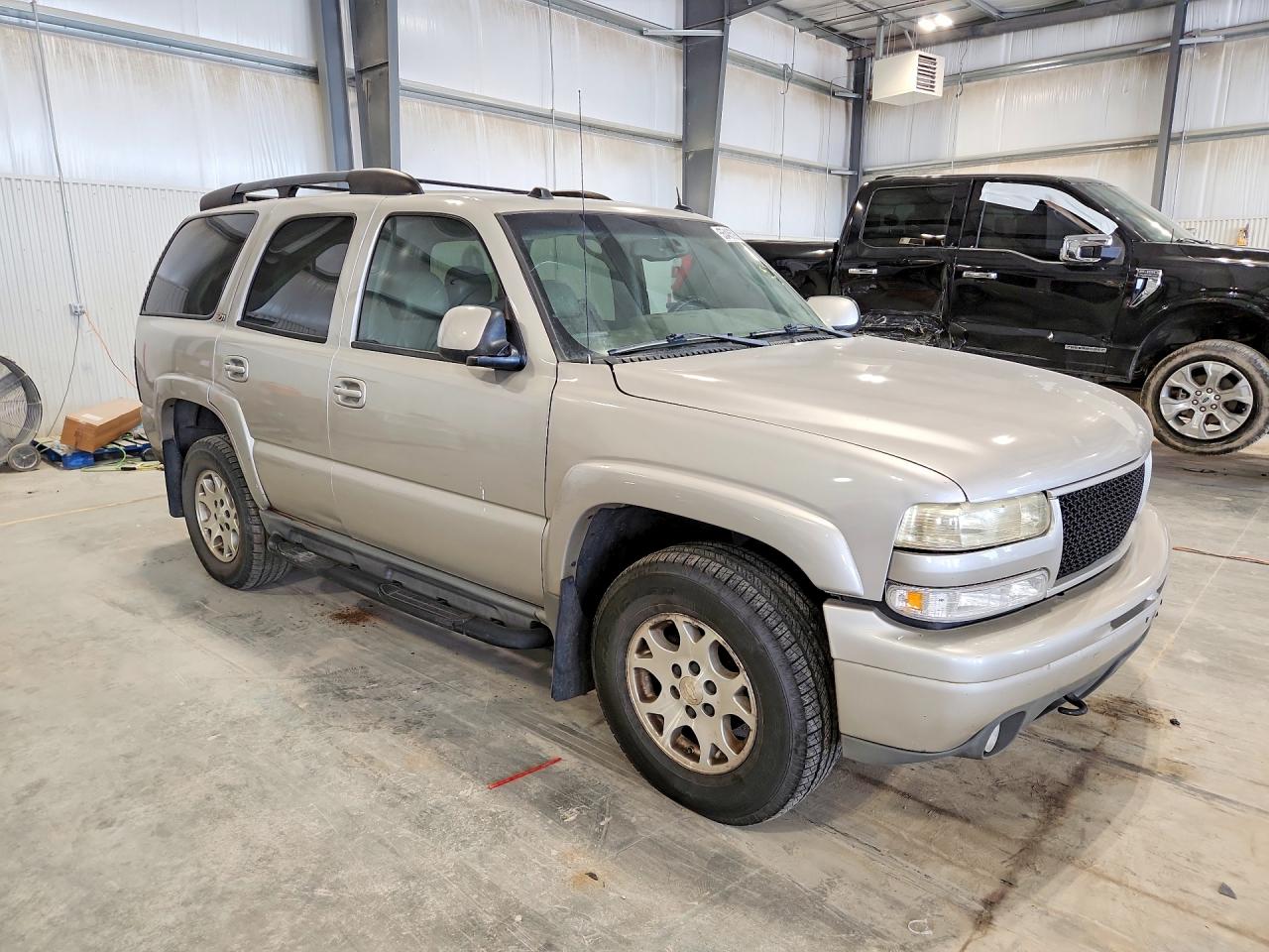 2004 CHEVROLET TAHOE