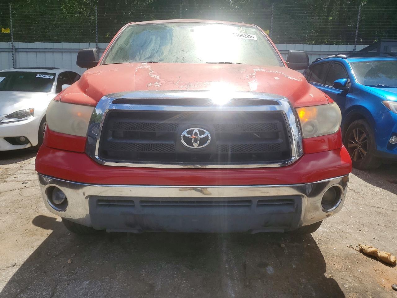 2011 TOYOTA TUNDRA