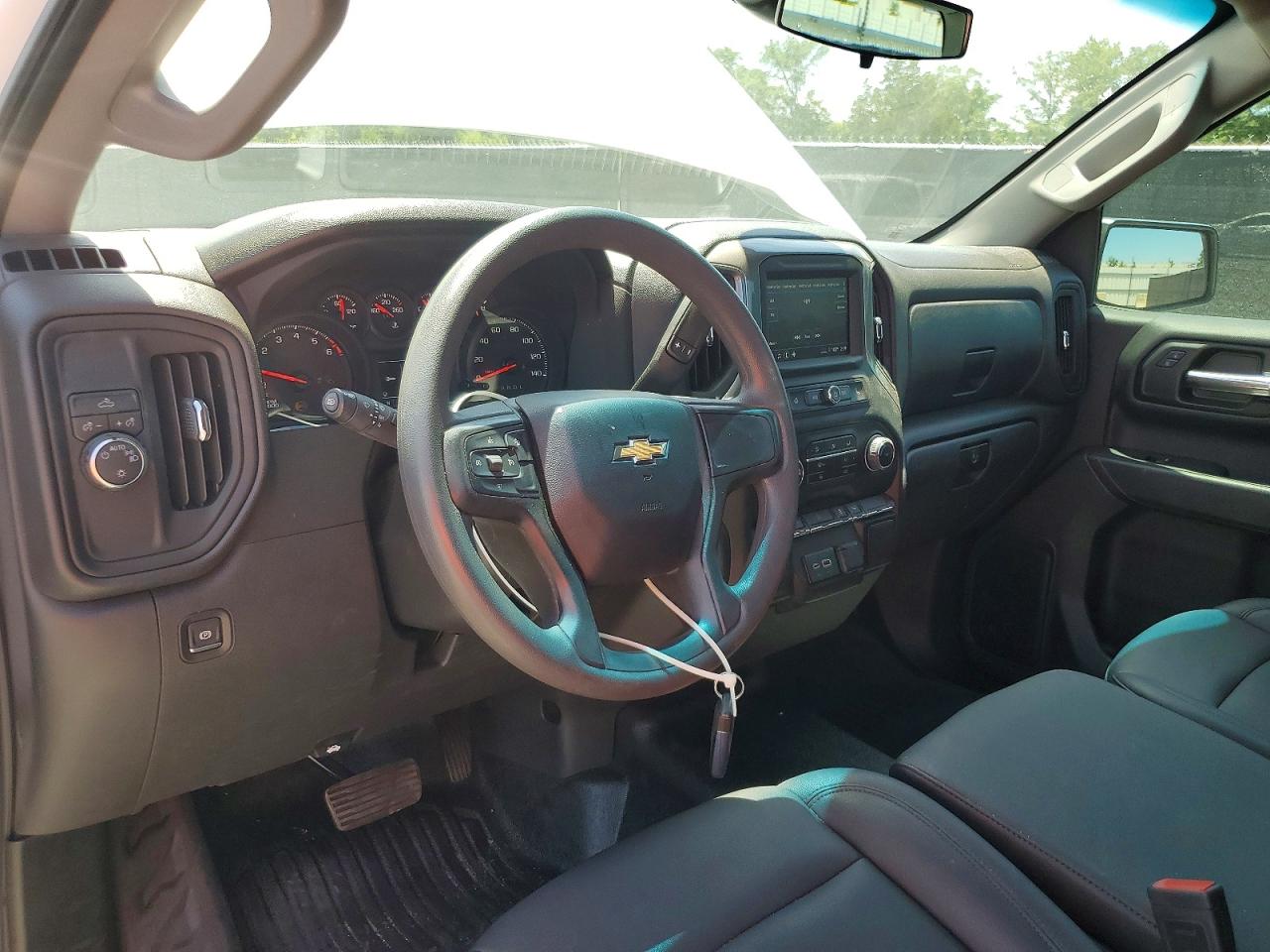 2025 CHEVROLET SILVERADO