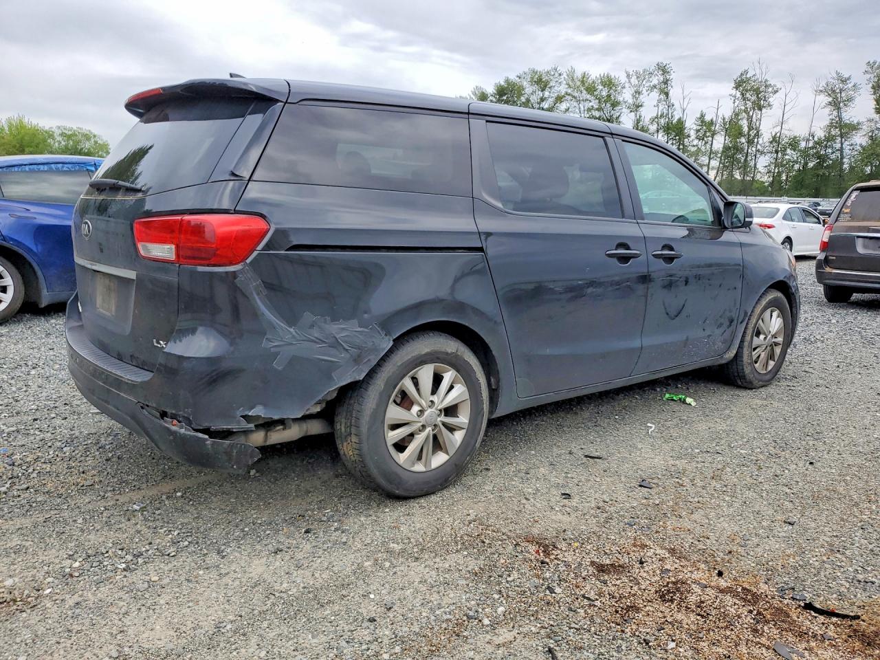 2017 KIA SEDONA