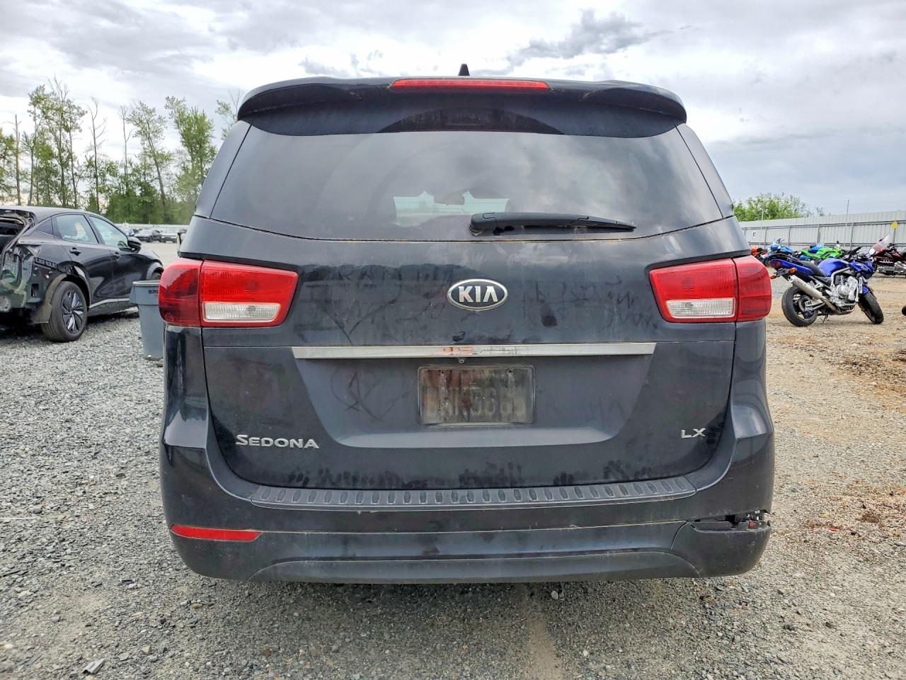 2017 KIA SEDONA