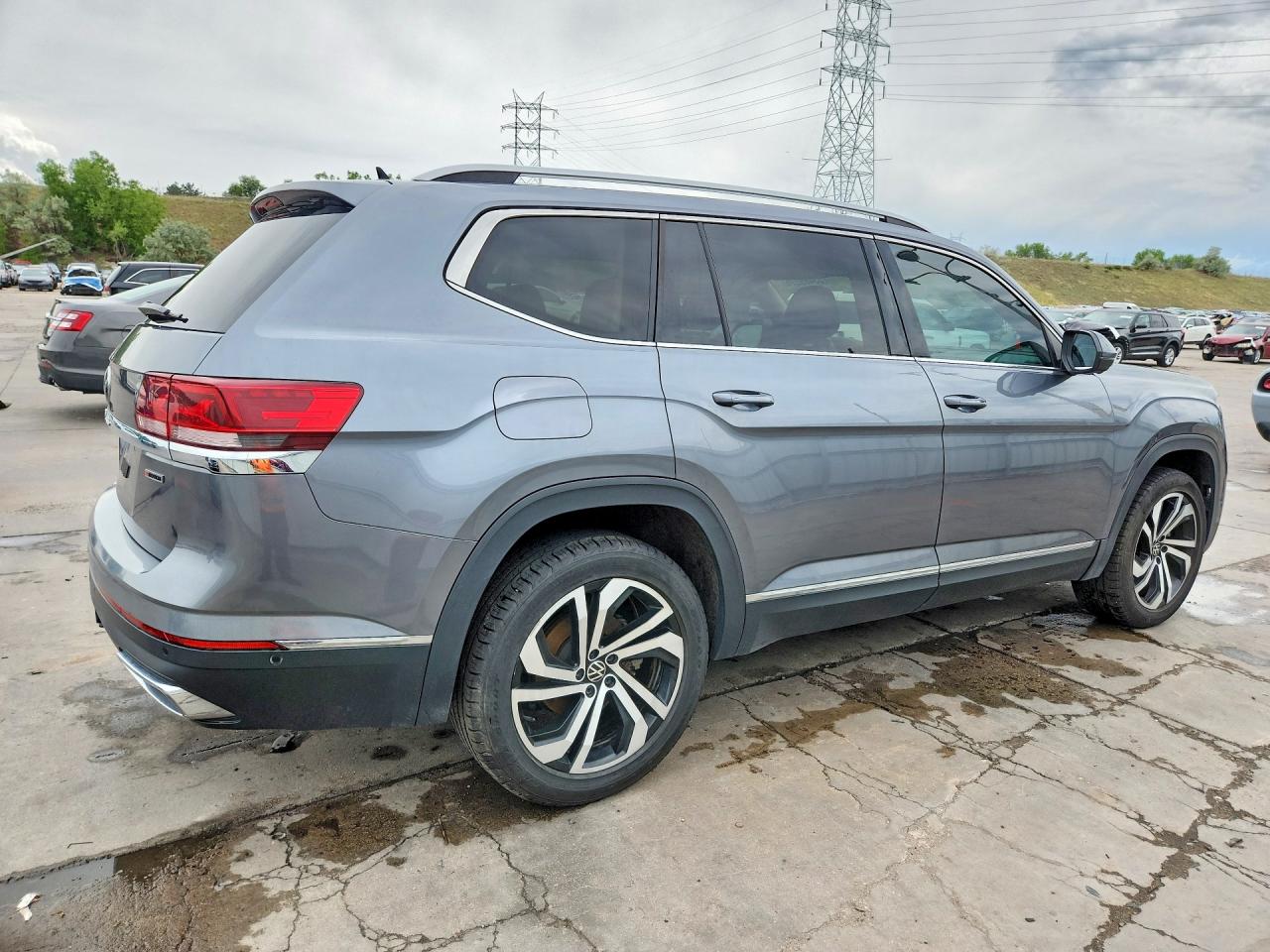 2021 VOLKSWAGEN ATLAS