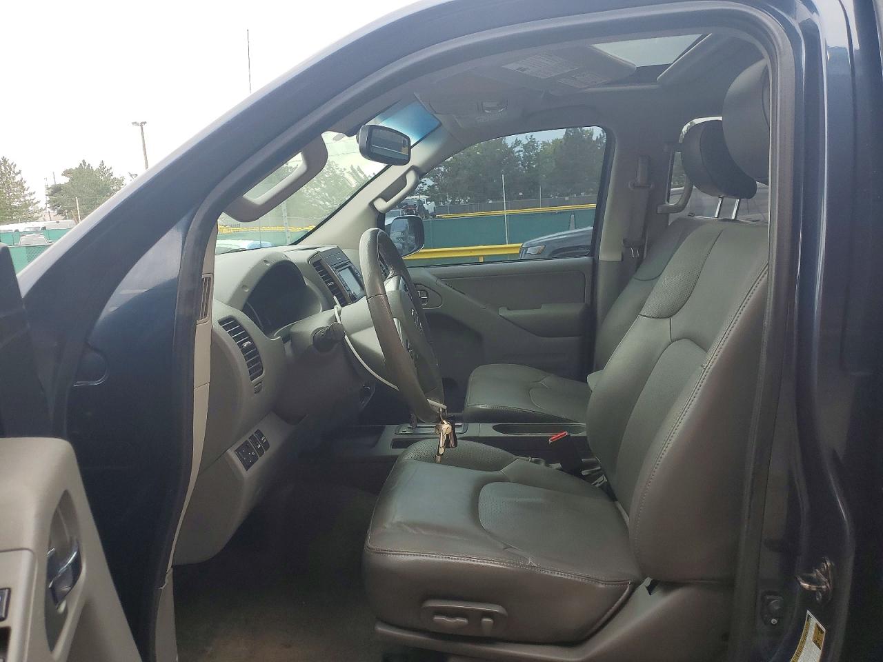 2016 NISSAN FRONTIER