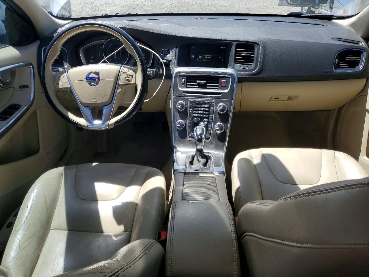 2015 VOLV S60