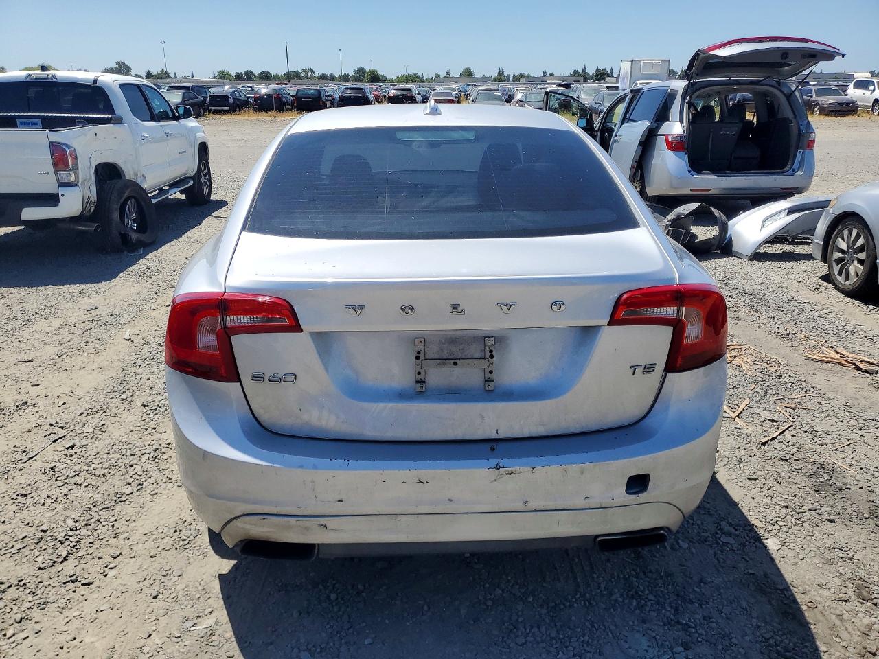 2015 VOLV S60