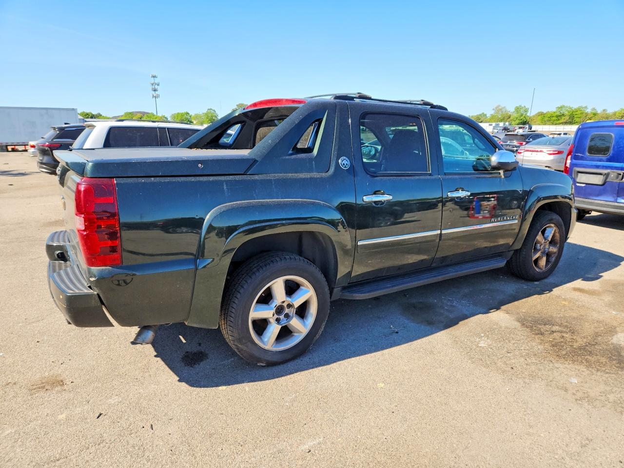 2013 CHEVROLET AVALANCHE