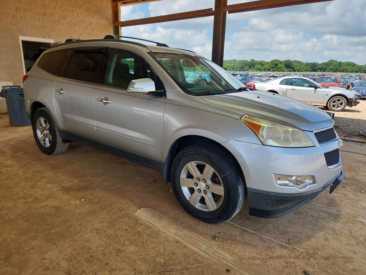 2011 CHEVROLET TRAVERSE