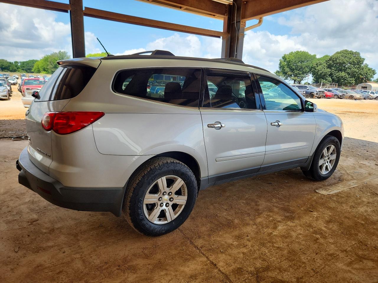 2011 CHEVROLET TRAVERSE