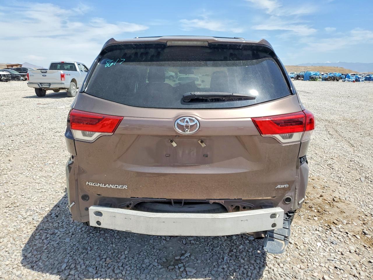 2019 TOYOTA HIGHLANDER