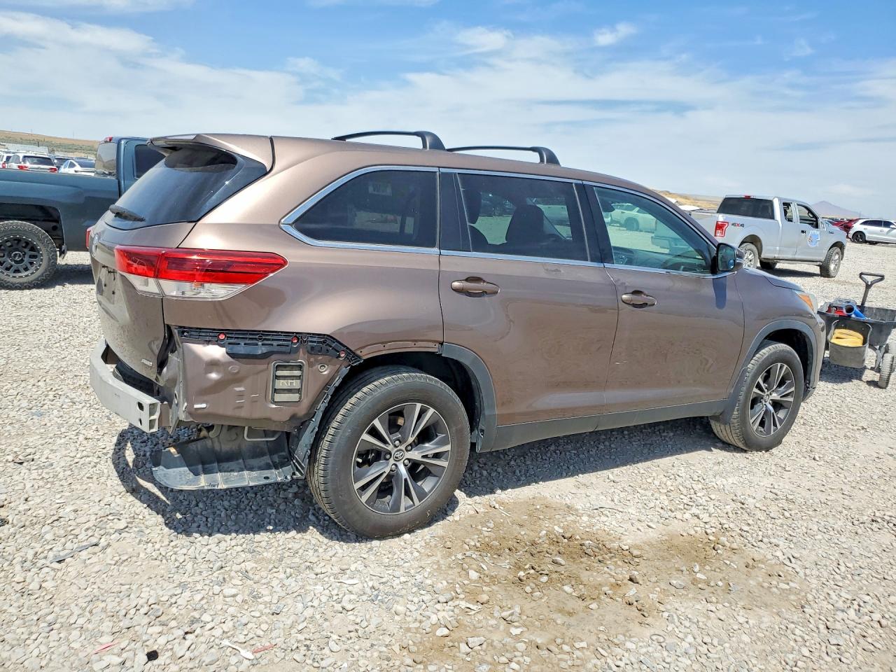 2019 TOYOTA HIGHLANDER